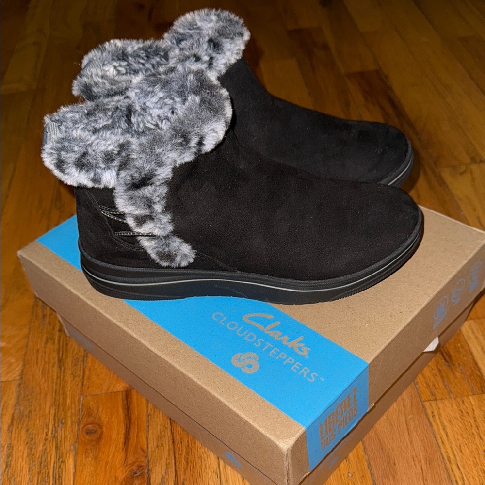 Clarks Black Winter Boots with fuzzy inside